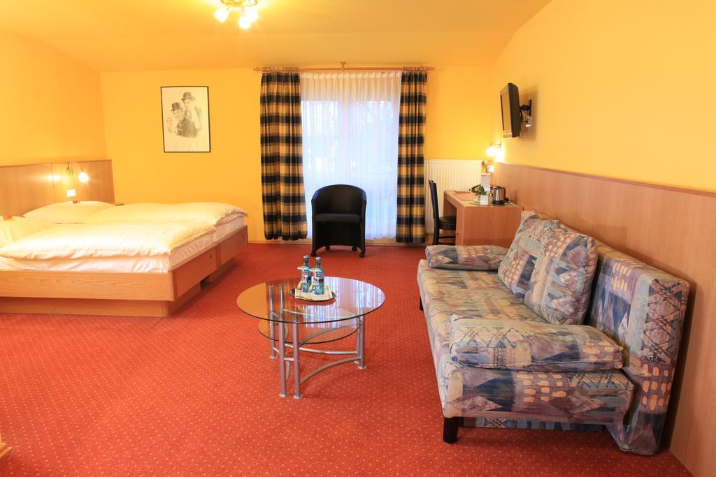 Hotel Kasserolle Siegburg Ngoại thất bức ảnh